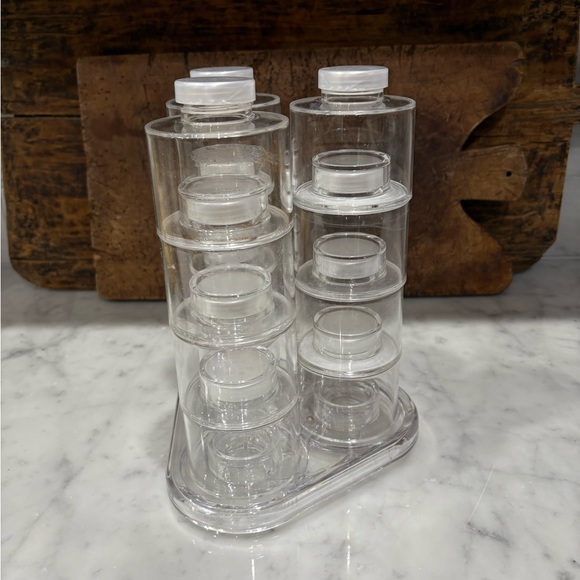 12 self-stacking acrylic spice bottles on easy-access revolving base. NWOT - Picture 4 of 7